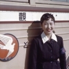 はとバス創業時のバスガイドさん。笑顔が初々しい