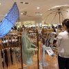 特設コーナーの様子。「あえて『おちょこ』に」の傘も
