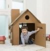 ダンボールなので自由にお絵かきや装飾も楽しめる（写真は、「ペーパーハウス（ベーシック）」）
