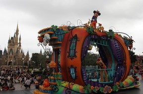 TDL「ハッピーハロウィーンハーベスト」の「ミッキーズ・ハーベスト・カフェ」