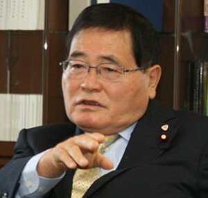 「返済猶予制度」原案固まる　亀井氏「追加融資もさせる」