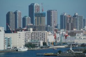  Jリート投資　市場低迷で利回りに注目