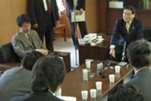 外務省や金融庁が先行してオープン化できた理由記者クラブ問題座談会（中）