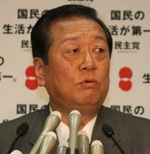 熾烈なバトルを展開中　「ダンマリ」小沢VSマスコミ　