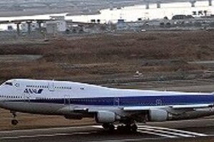 ジュースとビール500円　ANAが水・お茶以外「有料化」