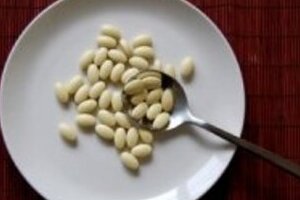 「サプリ」「健康食品」　子どもの1割が使用している