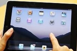 発売前から「iPad活用法」続々 美術館、大学、婚礼プロデュース