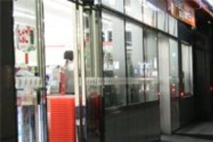 コンビニの弁当が売れない　敵は「手づくり」か牛丼か