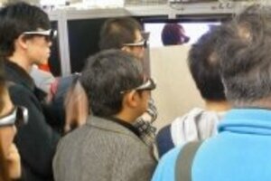 高額、メガネ面倒、番組「少ない」 　「3Dテレビなんて買わない」