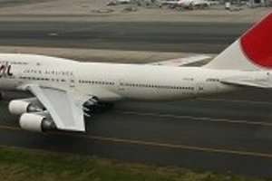 朝日は「退職強要」と批判　JALパイロットそんなに可哀想か