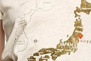 ジェイ・クルーの震災支援Tシャツ　韓国抗議で「日本海」表記を削除