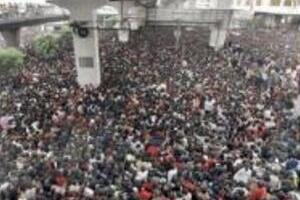 朝鮮日報が偽デモ画像を掲載　実は「2ちゃん」のネタ写真だった