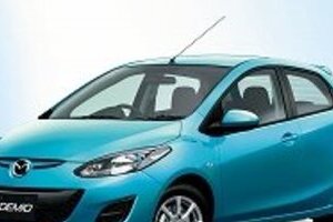 売り上げ好調「低燃費ガソリンカー」 HVに対抗、どこまで進化するのか