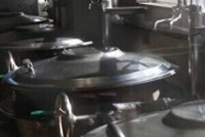 被災地の子どもに思い馳せる「粗食給食」 ネットでは批判や疑問相次ぐ