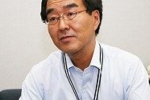 ダイハツ・技術本部エグゼクティブチーフエンジニア上田亨氏に聞く 軽自動車大いなる「復権」目指す　リッター30キロ「ミラ　イース」の挑戦
