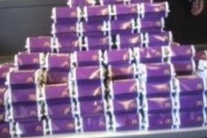 チキンマックナゲット100円でパニック！「200個買った」という報告も