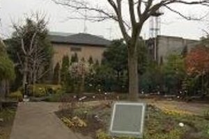 美智子さま邸へ「潜入」せよ 「秘密のルート」は「裏木戸」 元「お妃選び班記者」の取材ノートから（9）