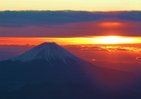 高度5200メートルから拝む「ご来光」　JALが初富士・初日の出フライト