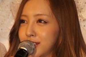 ファン半狂乱「ともー！やめないで！」　板野「卒業」本人は笑顔太陽晴れ