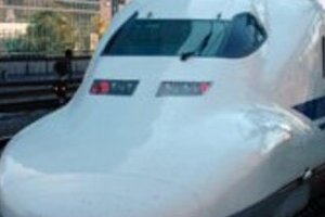 東海道新幹線大規模改修　スピードから「安全」の時代へ