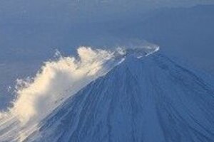 富士山噴火したら火山灰だけでも起こる大停電　東京の交通網マヒ、ネットも使えない恐れ