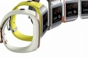 「スマートウォッチ」にサムスン参入　アップルに先駆け新市場開拓ねらう