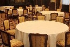 大和田土下座シーンのロケ地にファンが殺到　半沢直樹の「聖地巡礼」ブームが起きている