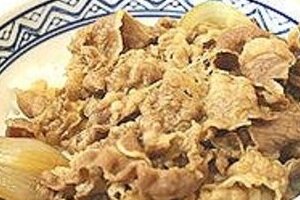 儲からなくなった牛丼チェーン　低価格競争が首を絞め、多角化に活路
