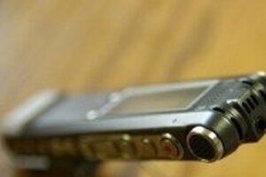 「セクハラヤジ」朝日記者が録音していた　「自分が産んでから」言ったのは誰だ