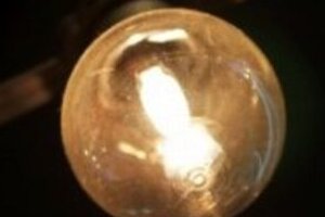 白熱電球まだまだ「健在」！　震災時の節電意識、もう薄れた？