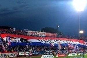 マリノスの素早いサポーター処分、ファン評価　「バナナ振るのはマズイでしょ」「浦和の教訓、生かされた」