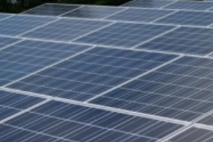太陽光発電の何が問題なのか　 九電、東北電...　電力5社が接続申し込みを「保留」