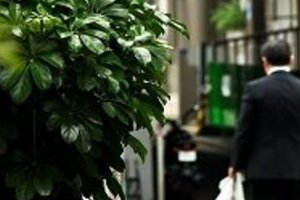 年功序列賃金「見直し論」急浮上　安倍首相が提起、連合は反発