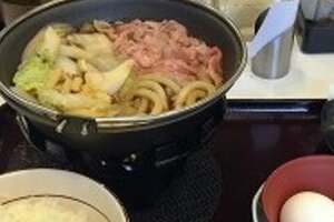 すき家「牛すき鍋定食」再開の不安　アルバイトの「反乱」は起きないのか
