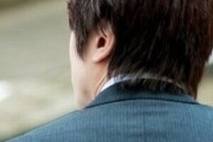 「洗えるスーツは問題外」「新人なら4万円のスーツを」　ビジネス誌「プレジデント」のコラムにサラリーマン戸惑い