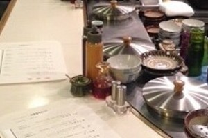 もう「ぼっち」は怖くない！　一人学食、一人鍋、一人カラオケ、「ぼっち席」ブーム到来か