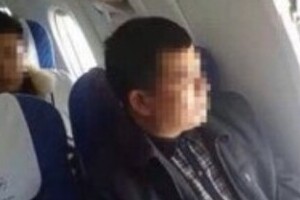中国で飛行機乗客の非常口トラブル続出　「このドアは重要じゃない」「早く降りたかった」と勝手に開ける