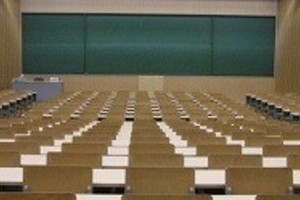 中学生もビックリ！大学授業のレベルの低さ　文科省に名指しされた大学側の言い分とは