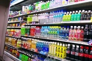 ファミマ、ユニー統合の不安　大株主伊藤忠がどう動くかに注目