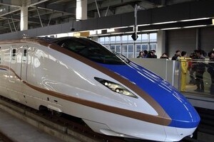北陸新幹線、開業直後なのに空席ばかり　車内ガラガラ写真のツイッター投稿相次ぐ