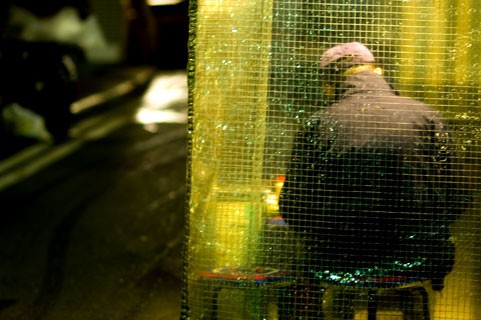 男性は一人で寂しかったのか・・・（画像はイメージ）