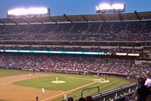 ファウルで失明、4200万円賠償は適当か　日ハム訴訟判決巡って賛否両論