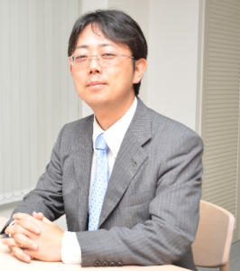 新宿歌舞伎町の「ぼったくり店」を公開した青島弁護士（画像はウェブサイト「新宿 弁護士青島克行の歌舞伎町ぼったくり被害相談室」より）