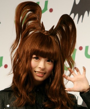 きゃりーさんの谷間にファンもドキッ(2012年9月撮影)