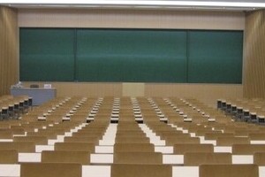 大学講義のスマホ撮影は今や当たり前　マツコ&有吉も「ダメというのは古い！」