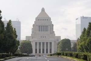 社会党による昔の「乱闘国会」思い出させる　民主党の「実力行使」、国民の理解得られるのか