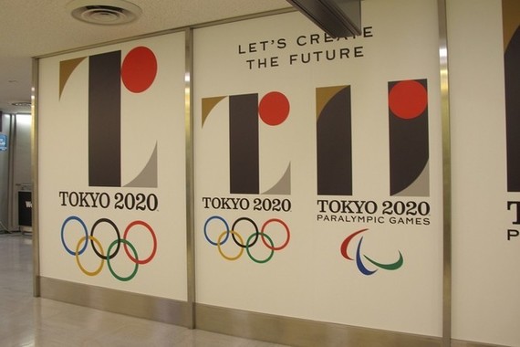 五輪エンブレム問題が公式キャラクター選びにも飛び火するのか（画像は成田国際空港で8月31日撮影）