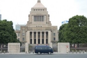 69政府機関の移転に42道府県が名乗り 省庁の抵抗を突破する政治の本気度