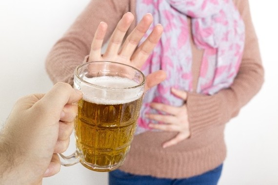 飲酒ですぐに顔が赤くなる人は、自らストップを