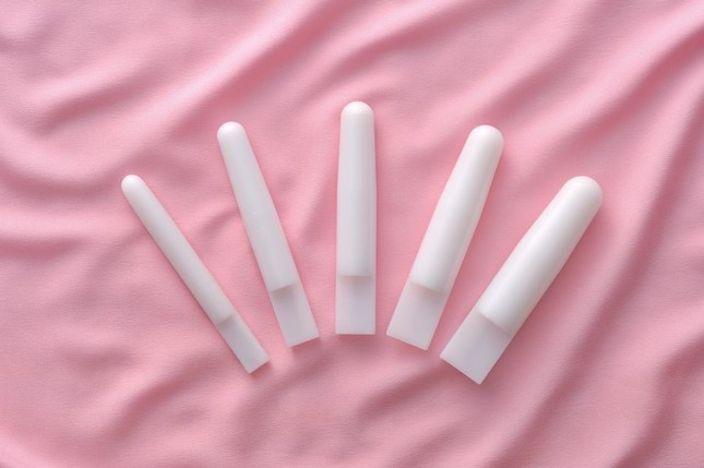 5種類の大きさがあり、小さいものから使いなれていく膣ダイレーター（日本性科学会提供）。